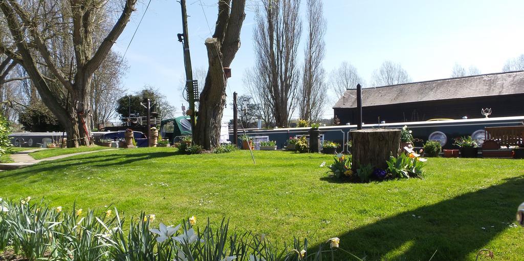 Roydon Marina Village Hotel الغرفة الصورة