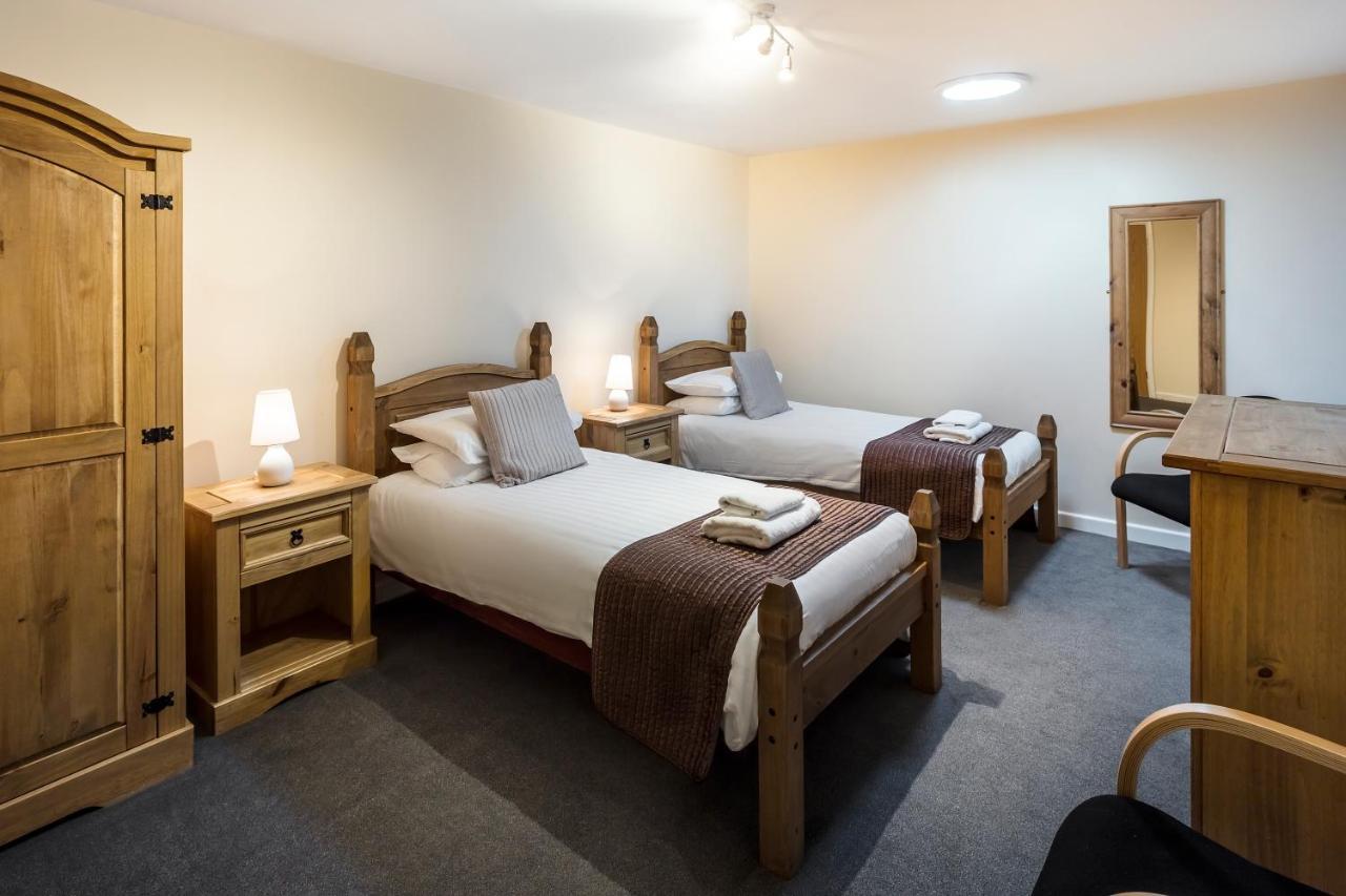 Roydon Marina Village Hotel المظهر الخارجي الصورة